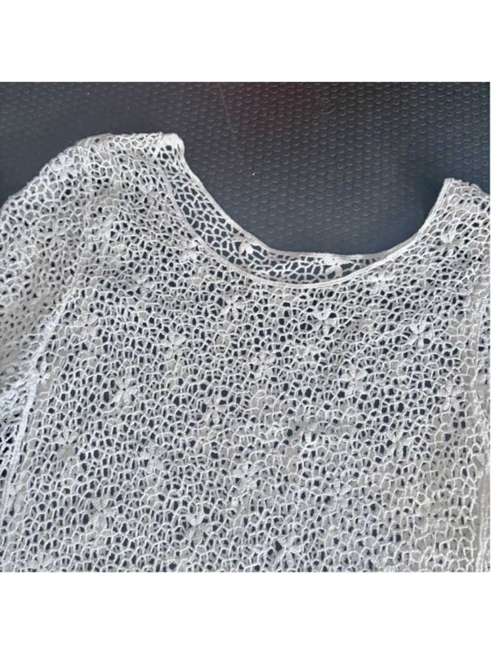 Vintage Boho Chic White Crochet Top - Picture 2 of 5